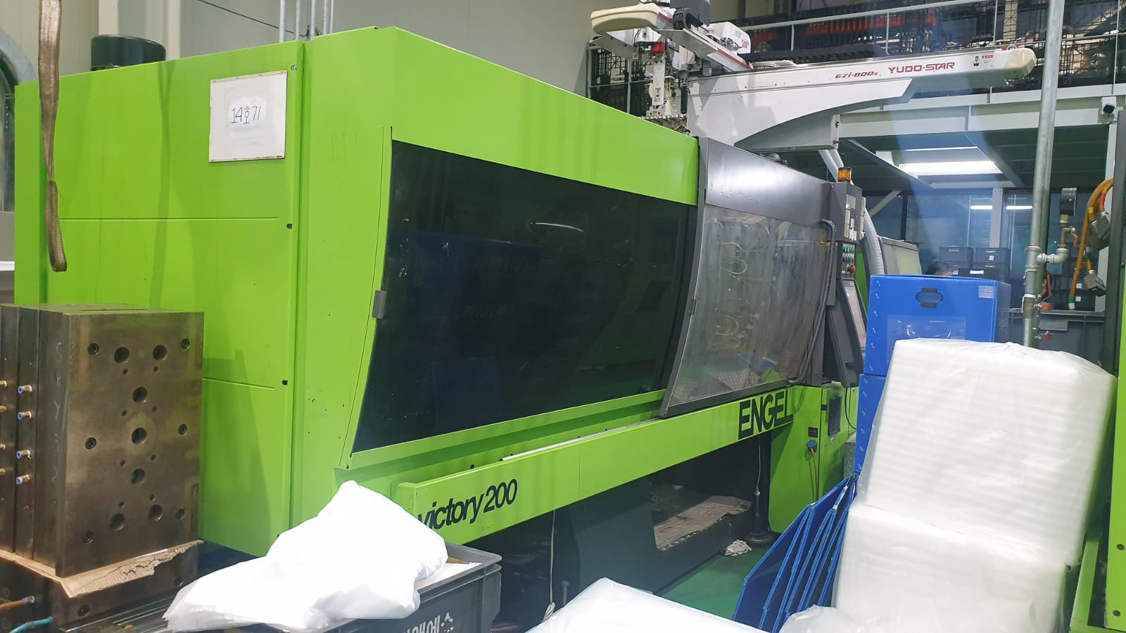 ENGEL VICTORY 650H / 200W / 200 COMBI 200t injection molding machine (2009) id11016