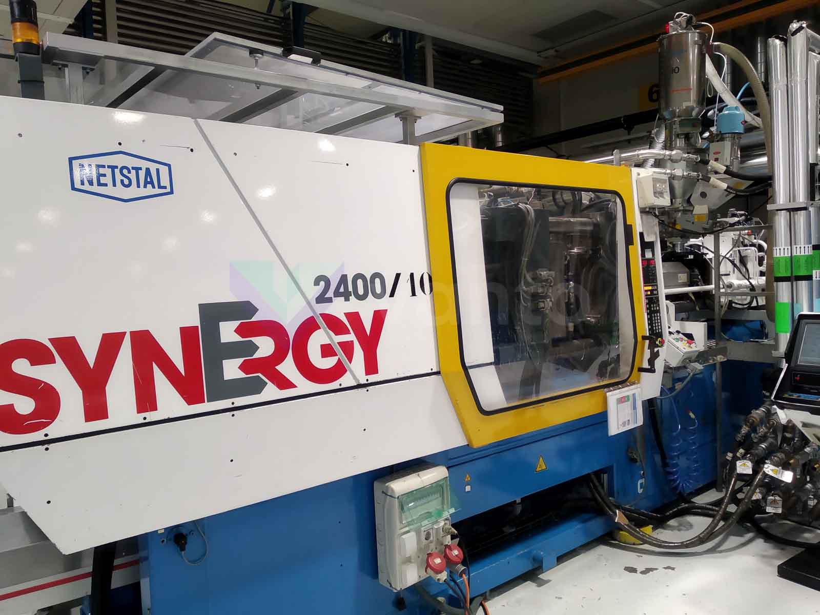 NETSTAL Synergy 2400 DSP2 900SYN 240t injection molding machine (2002) id10620
