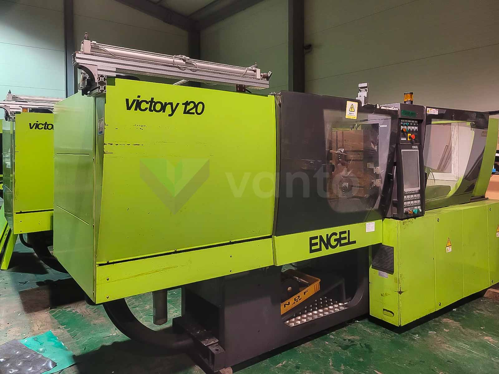 120t macchina per lo stampaggio ad iniezione ENGEL VICTORY VC 200 / 120 TECH PRO (2010) id10614