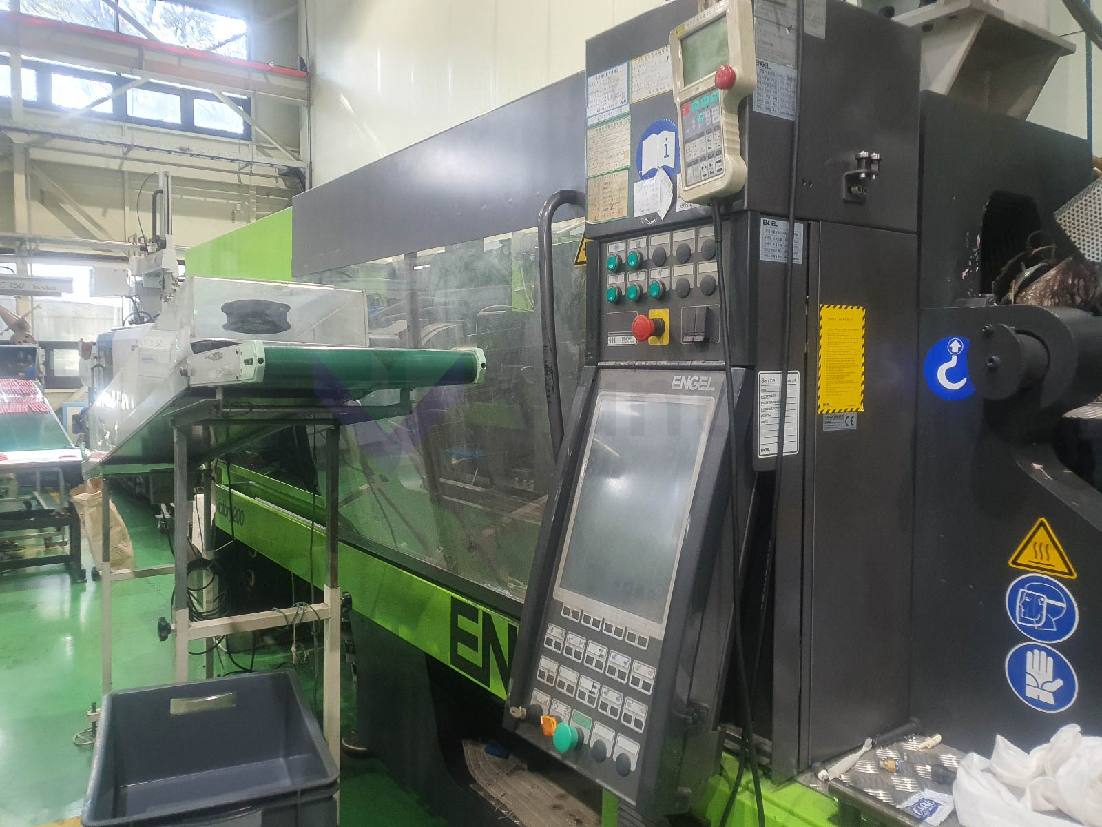 ENGEL VICTORY 650H / 200W / 200 COMBI 200t injection molding machine (2009) id10962