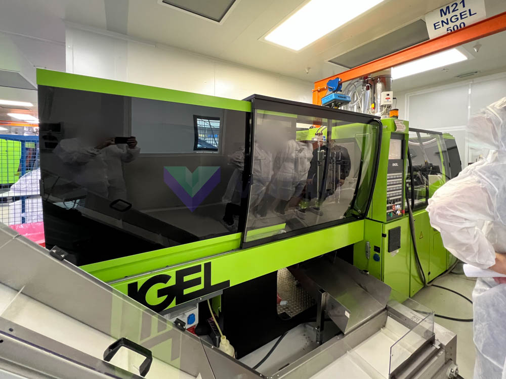 ENGEL VICTORY VC 500 / 120 POWER 120t injection molding machine (2004) id10915