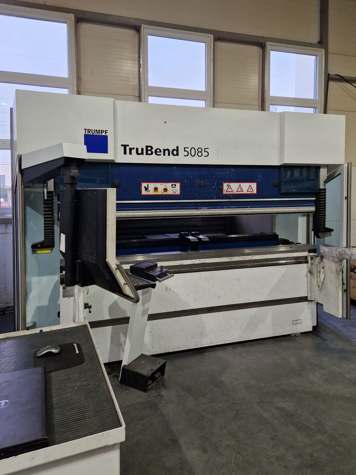 TRUMPF TruBend 5085 CNC Bending machine (2009) id11006
